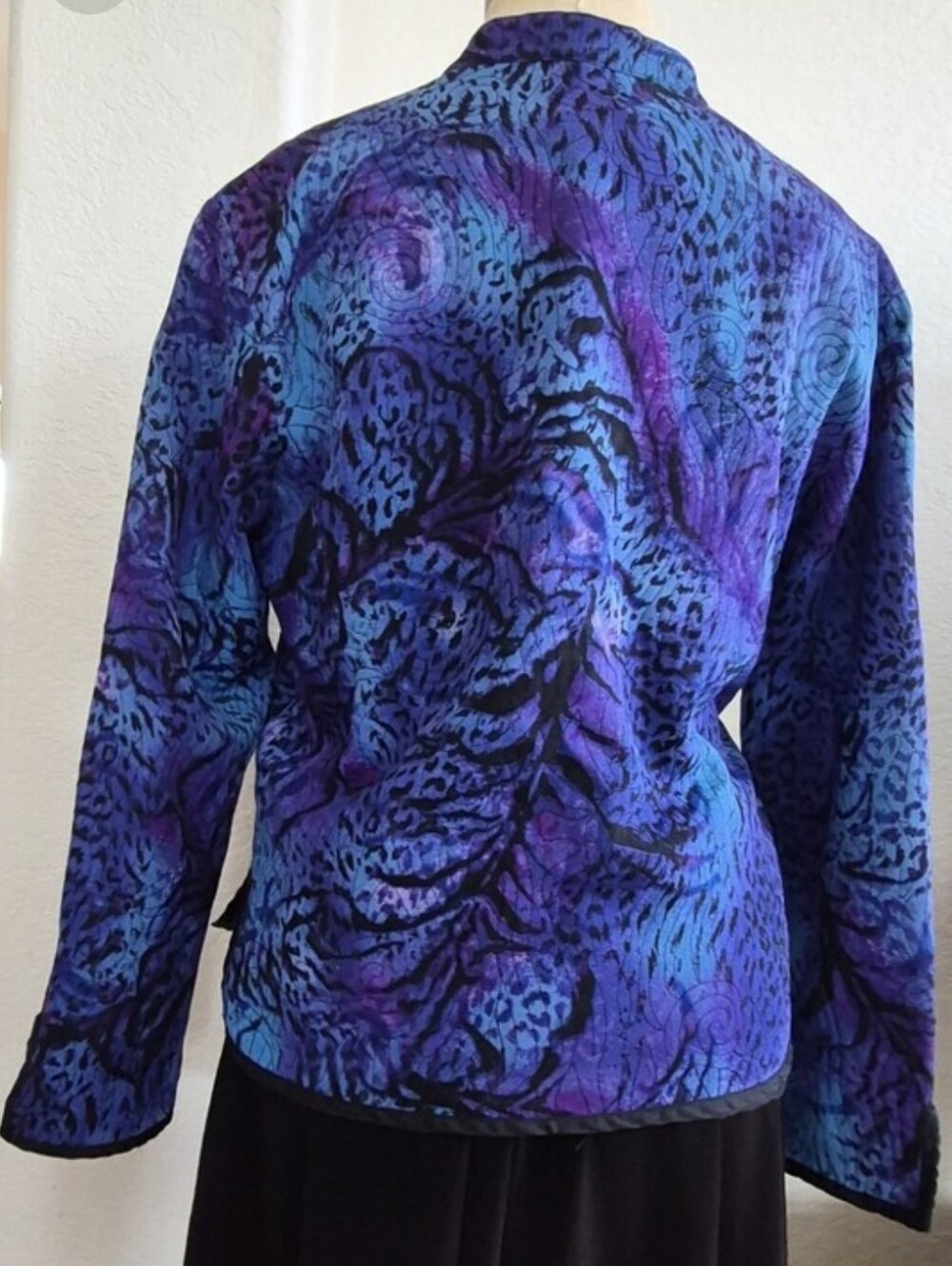 Chico's 100% Silk, Statement Jackets Sz Med - Picture 15 of 16